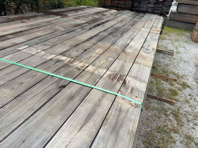 (128) 2 x 6 - 14ft Construction/Framing Lumber image