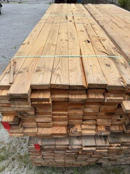 (128) 2 x 6 - 16ft Construction/Framing Lumber image