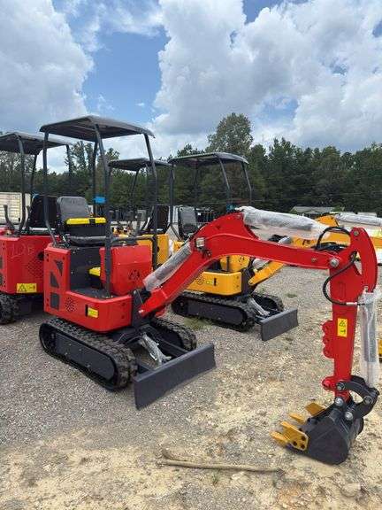 Youert YOU-12 Mini Excavator image