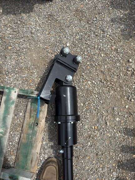 Youert U12- Mini Excavator Auger w/ 8in Bit Fits 1-2 Ton image