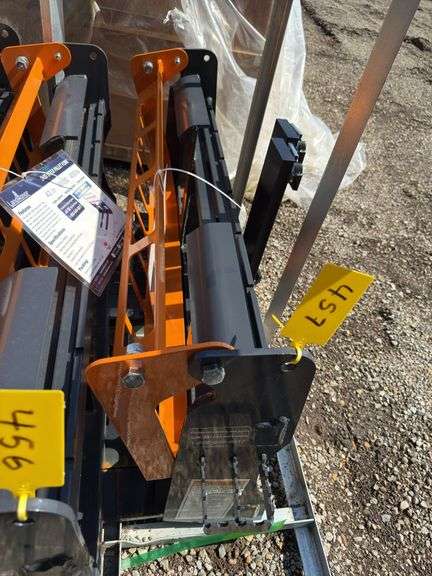 Skidsteer Pallet Fork - 4000lb Rating/48in Forks