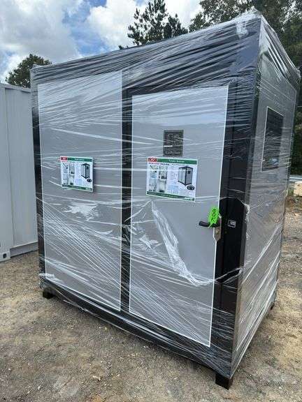 KJ - Portable Restroom w/ Shower, Toilet & Sink! Already Plumbed