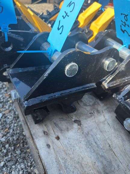 Youert Mini Excavator Quick Change - Fits 1-2 Ton
