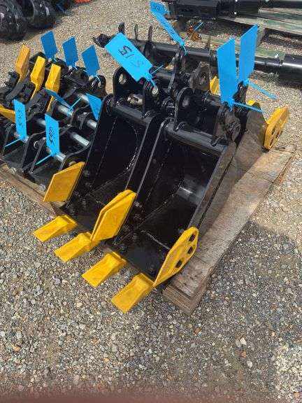 Youert 23.5 IN Mini Excavator Bucket - Fits 1 -2 Ton
