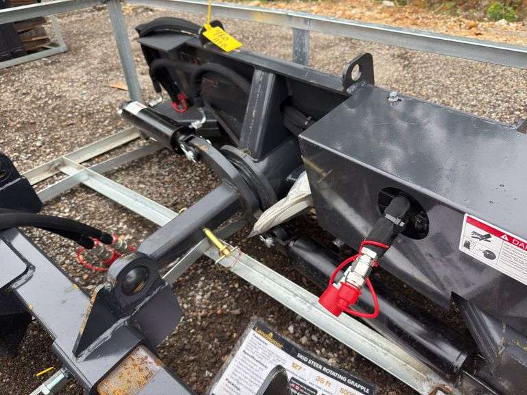 Skidsteer Rotating Grapple - 5000lb Rock/2000lb Tree Capacity
