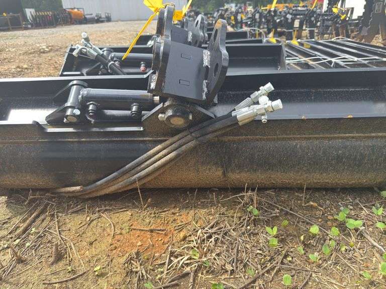 Future - 40" Tilting Excavator Bucket - Fits 1-3 Ton