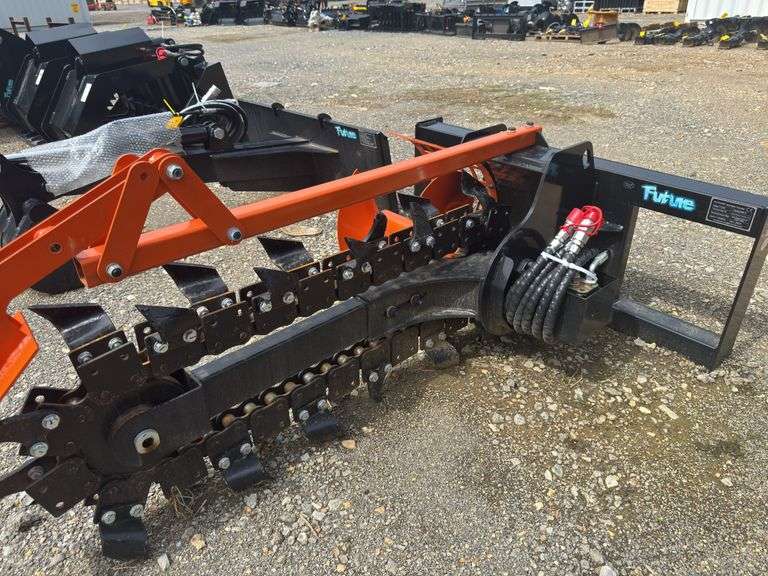 Future - D39F Skidsteer Trencher