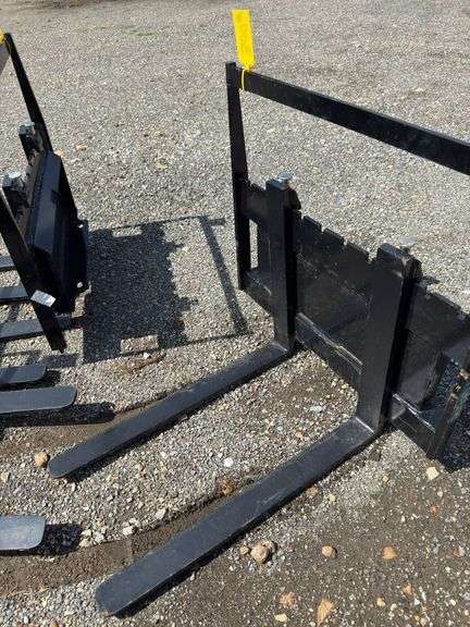 Future - Mini Skid Steer Forks
