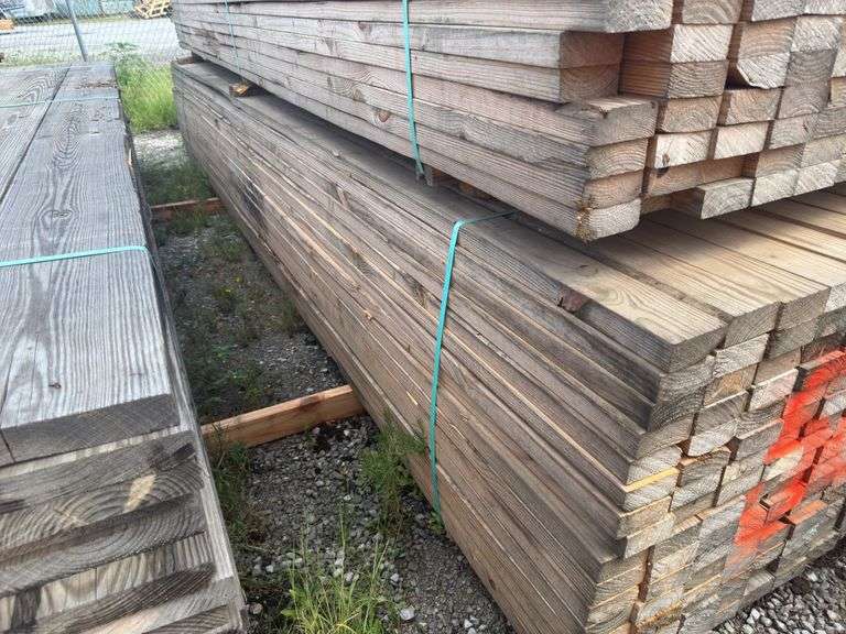 (208) 2 x 4 - 14ft Construction/Framing Lumber image