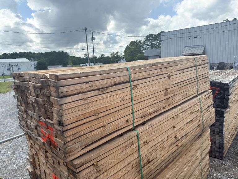 (128) 2 x 6 - 10ft Construction/Framing Lumber image