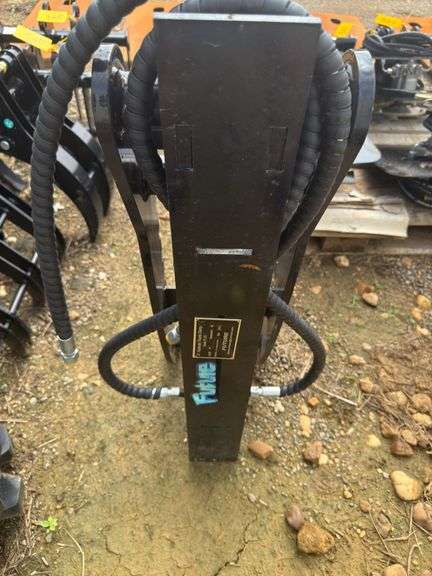 Future - FT-J3T Excavator Thumb - Fits CAT 3 Ton