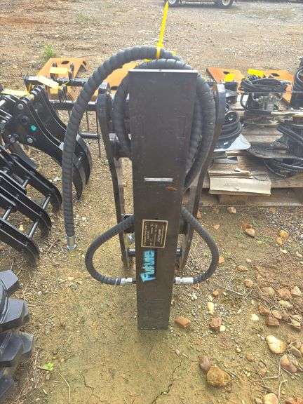 Future - FT-J3T Excavator Thumb - Fits CAT 3 Ton