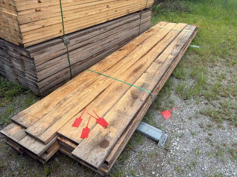 (20) 2 x 10 - 14ft Construction/Framing Lumber