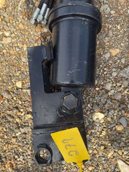 Future - Excavator Auger w/ 8in Bit - Fits 1-2 Ton