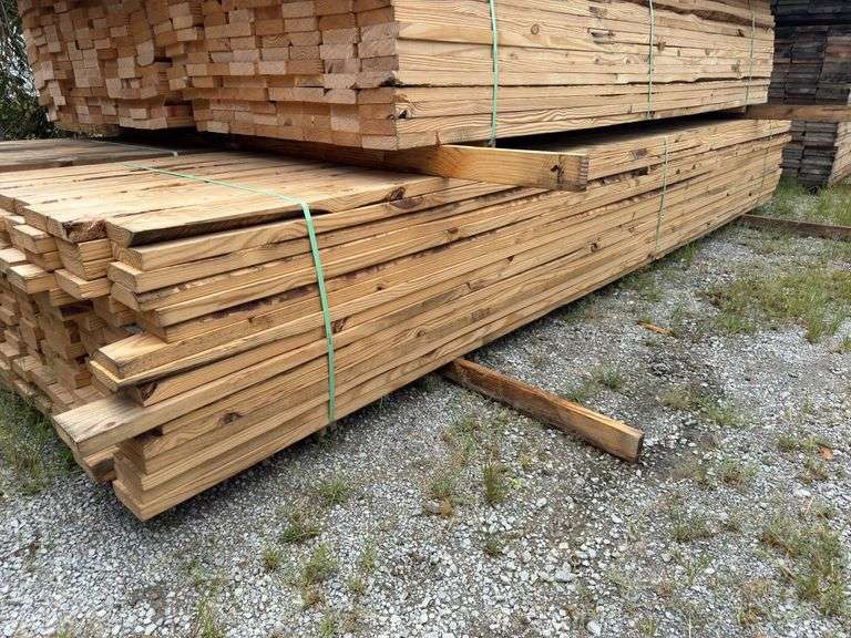 (128) 2 x 6 - 16ft Construction/Framing Lumber image