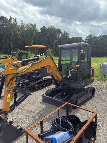 CFG MY50R Mini Excavator - Sideboom & Cabbed - Large Machine! Approx 4500LBS image
