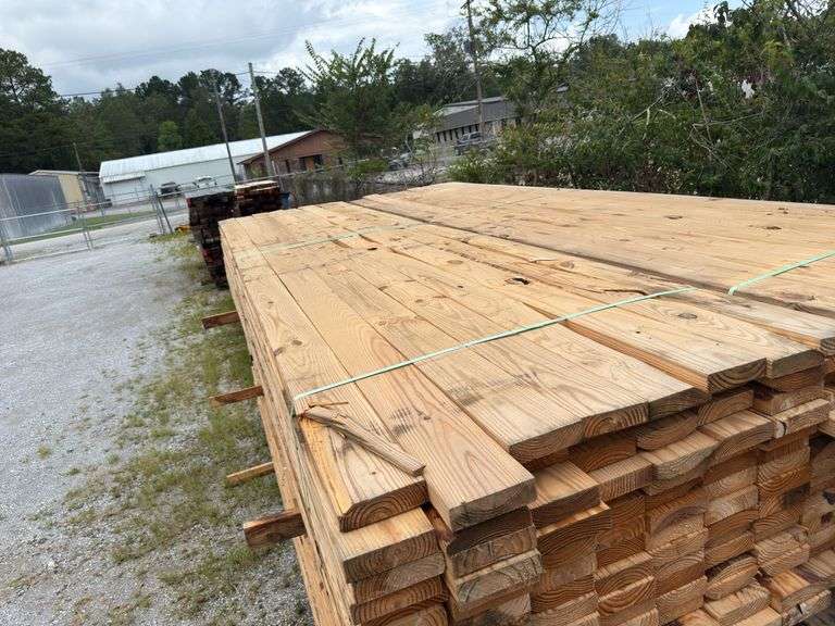 (128) 2 x 6 - 16ft Construction/Framing Lumber