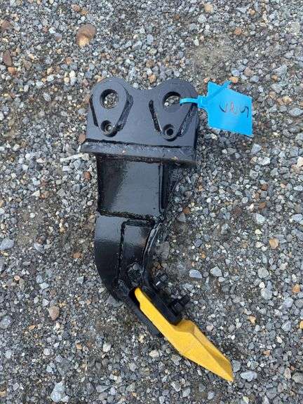 Youert 12in Heavy Duty Ripper - Fits 1 -2 Ton Mini Ex image