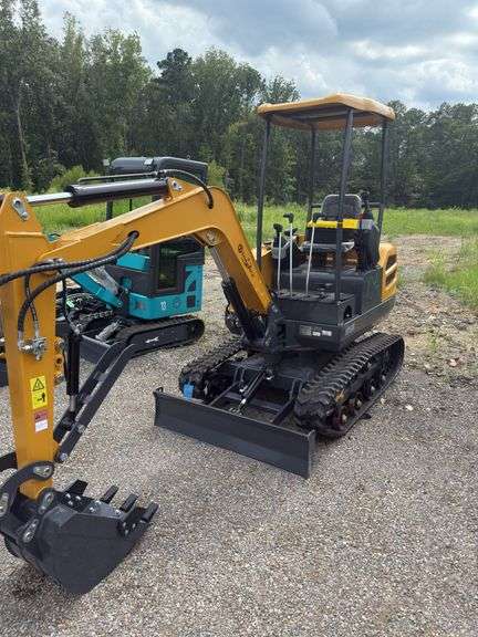CGT MX50R Mini Ex w/ Swingboom & Pilot Controls - Large Machine 4500LBS!