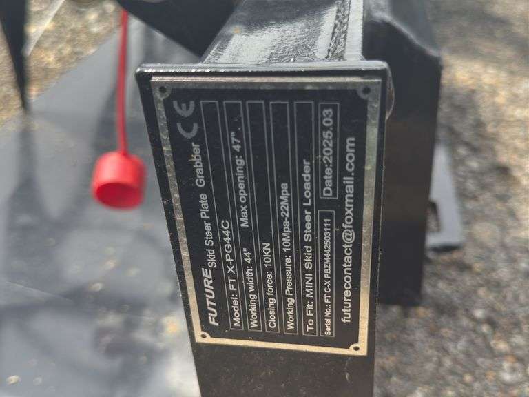 Future - FT-X PG44C Skid Steer Plate Grabber - Working 44"