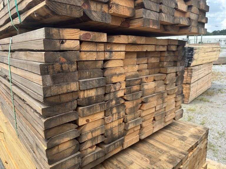 (128) 2 x 6 - 8ft Construction/Framing Lumber