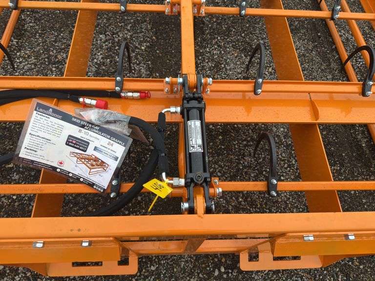 Skidsteer Hay Accumulator Grapple - 8-10 Square Bales