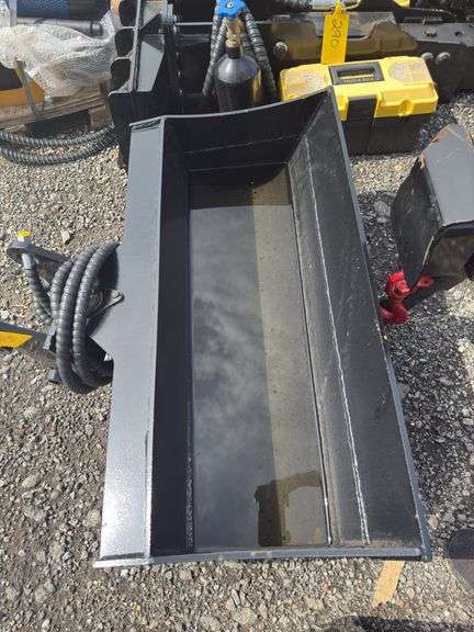 Future - FT-D3T Excavator Bucket - Fits CAT 3-5 Ton