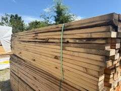 (208) 2 x 4 - 10ft Construction/Framing Lumber