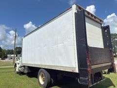 2010  INTERNATIONAL  MA025 2009 International Box Truck w/ Lift Gate