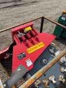 Raytree Skidsteer RTSG30 Transverse Stump Grinder - 28" Wheel with 30 Teeth