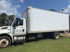 2010  INTERNATIONAL  MA025 2009 International Box Truck w/ Lift Gate