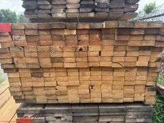(208) 2 x 4 - 10ft Construction/Framing Lumber