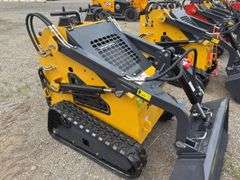 Youert  YOU-380 Mini Skidsteer Loader