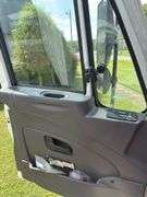 2010  INTERNATIONAL  MA025 2009 International Box Truck w/ Lift Gate