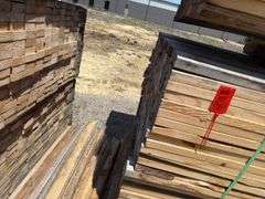 (208) 2 x 4 - 10ft - Construction/Framing Lumber