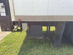 2010  INTERNATIONAL  MA025 2009 International Box Truck w/ Lift Gate