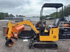 LandHero Hydraulic Mini Excavator - 13.5HP/65in Max Dig Depth