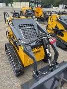 Youert  YOU-380 Mini Skidsteer Loader