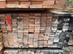 (208) 2 x 4 - 16ft Construction/Framing Lumber