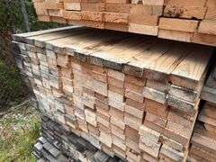(208) 2 x 4 - 16ft Construction/Framing Lumber