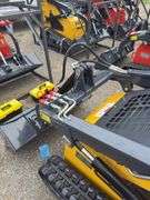Youert  YOU-380 Mini Skidsteer Loader