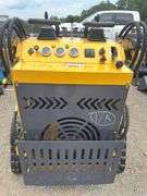 Youert  YOU-380 Mini Skidsteer Loader