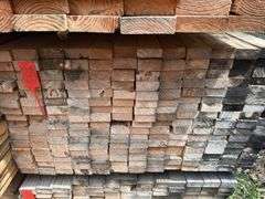 (208) 2 x 4 - 16ft Construction/Framing Lumber