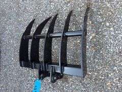 Youert 19in Wide Mini Excavator Rake - Fits 1 -2 Ton