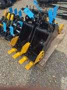 Youert 23.5 IN Mini Excavator Bucket - Fits 1 -2 Ton