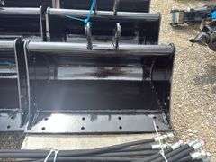 Youert 23.5 IN Mini Excavator Bucket - Fits 1 -2 Ton