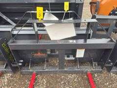Skidsteer Bale Spear - 2500lb Capacity