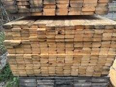 (208) 2 x 4 - 10ft Construction/Framing Lumber