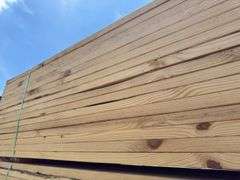 (208) 2 x 4 - 10ft - Construction/Framing Lumber