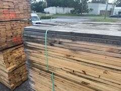 (208) 2 x 4 - 10ft Construction/Framing Lumber